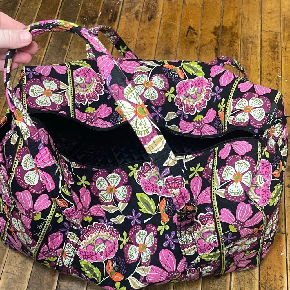 vera bradley duffel bag - Picture 3 of 10